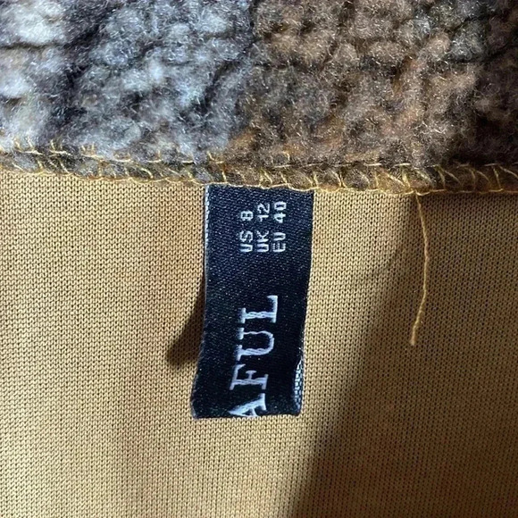 Zaful Women’s Cropped Jacket Quarter Zip Brown Tan US 8 Large - Picture 3 of 8